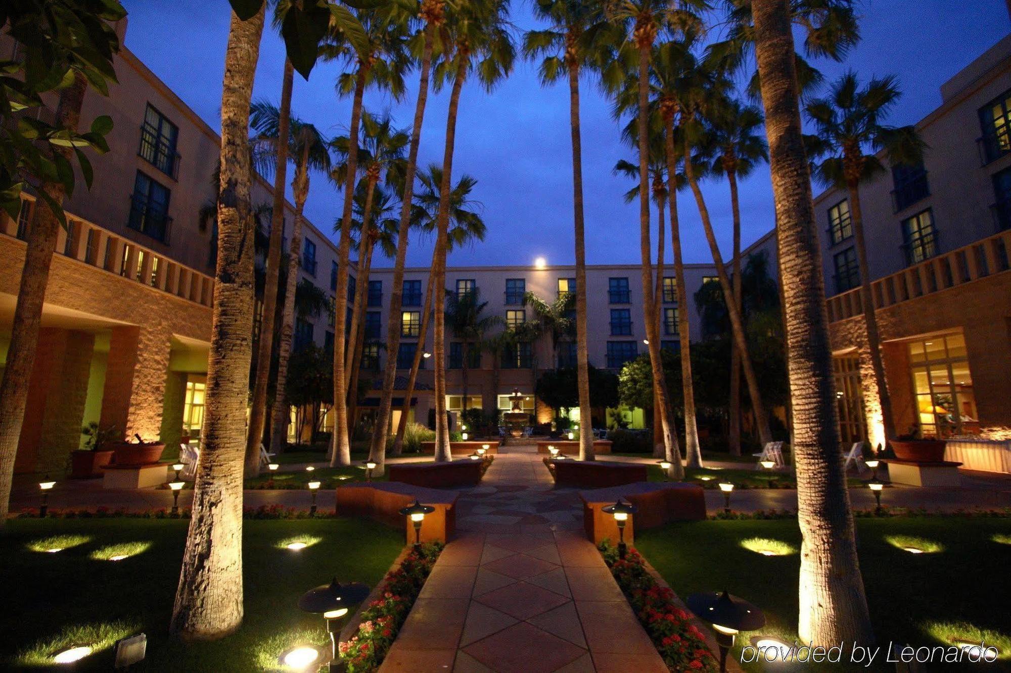 Hotel Tempe Mission Palms- Destination Fee Includes Parking Exteriér fotografie